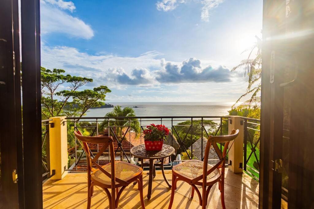 Villa Amor Del Mar With Breathtaking View Of Ocean & Jungle Dominical Bagian luar foto